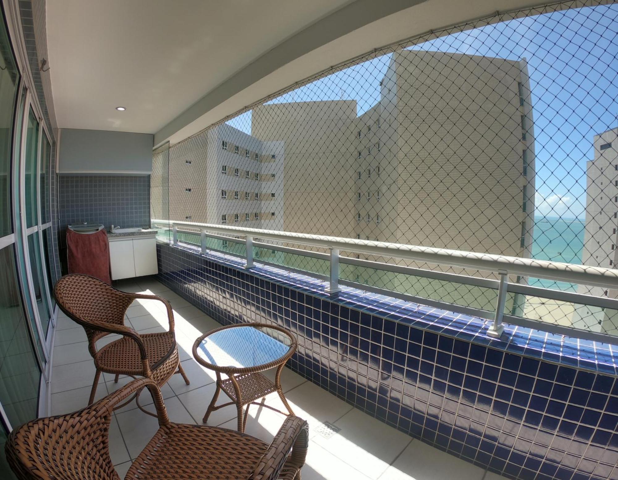 Class Apartamento *